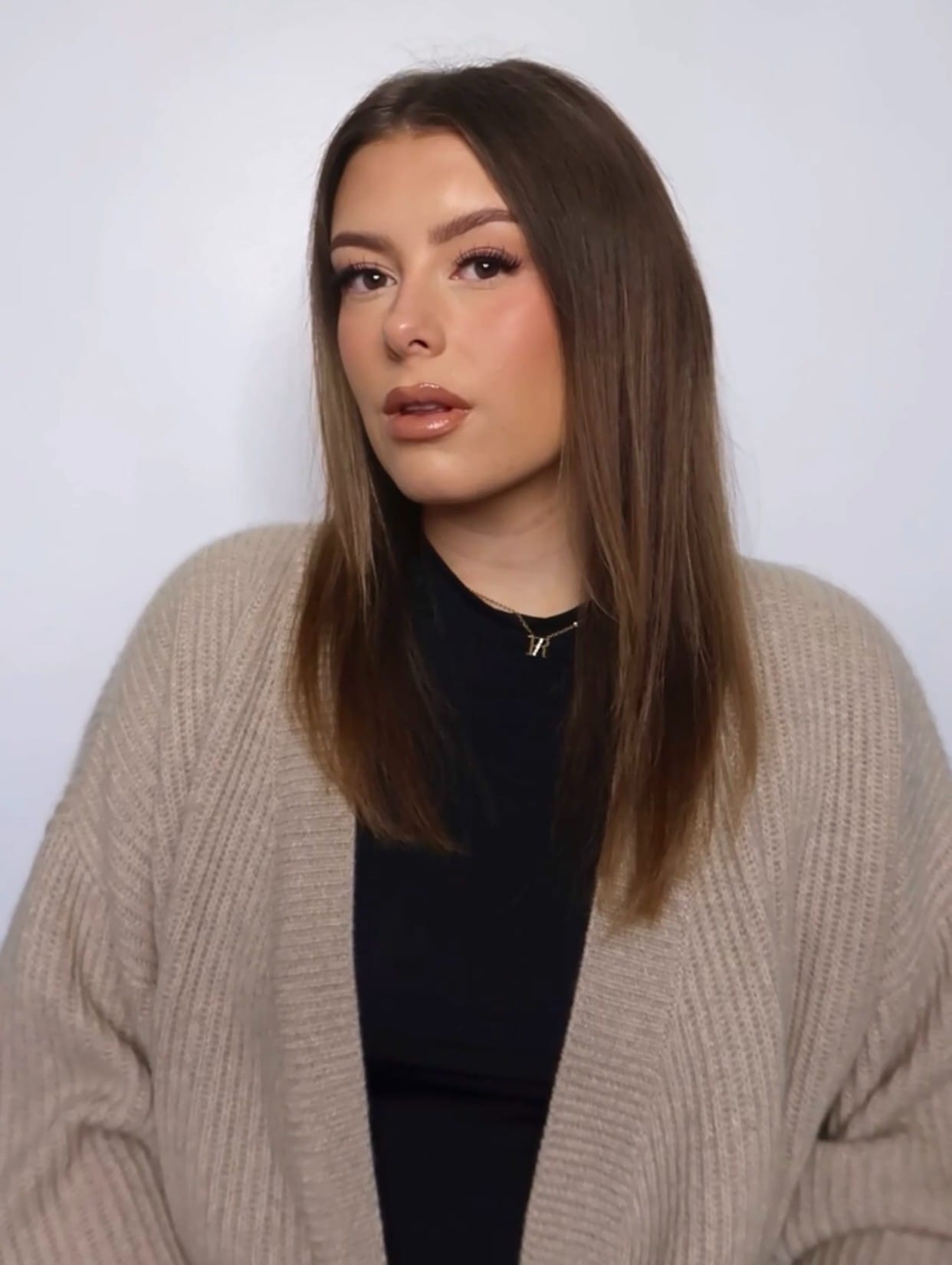 Why-Clip-in-Hair-Extensions-Are-Excellent-For-The-QUICK-Hairstyles-Changing