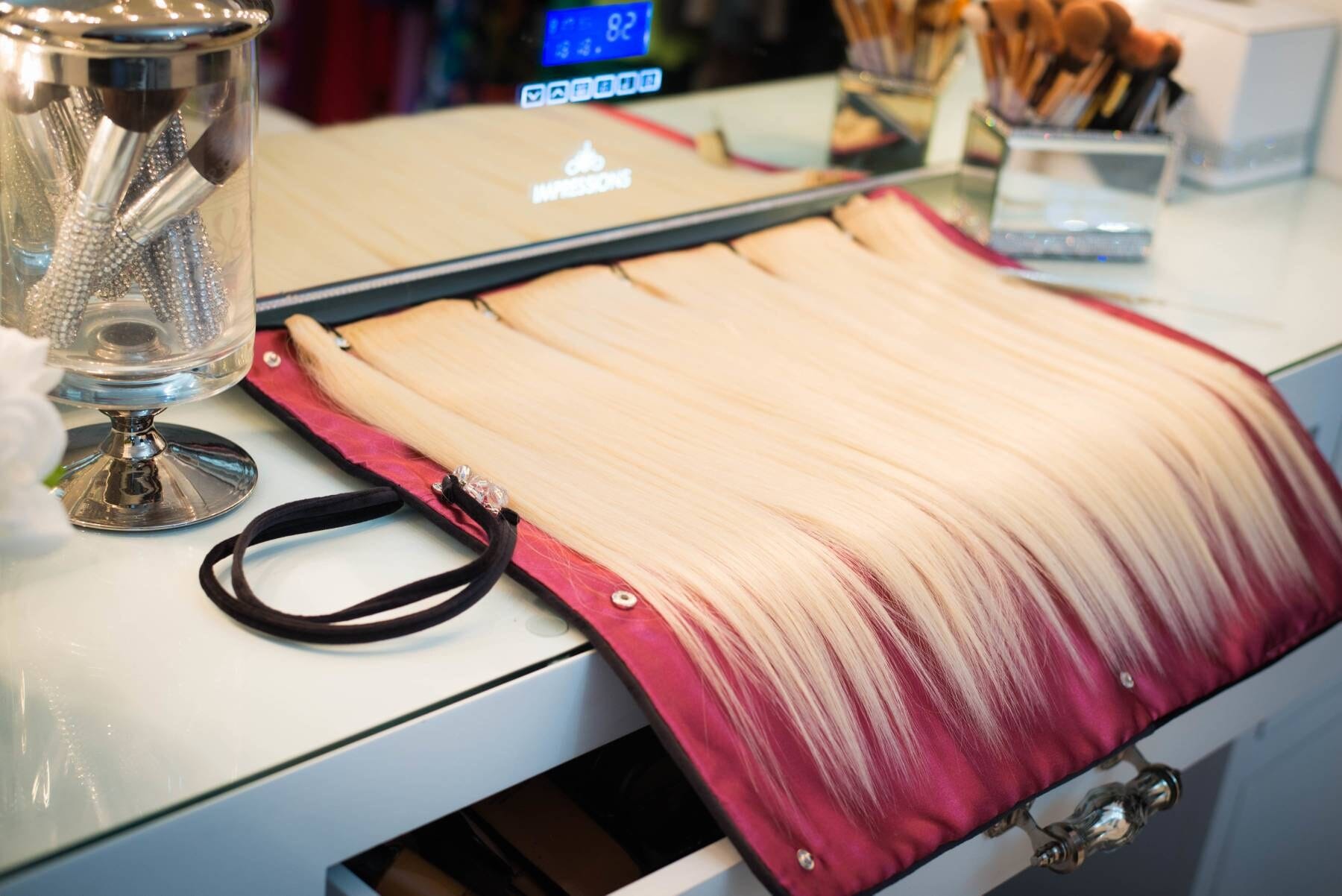 Using-Hair-Extensions-Like-A-Professional-With-These-Hair-Hacks
