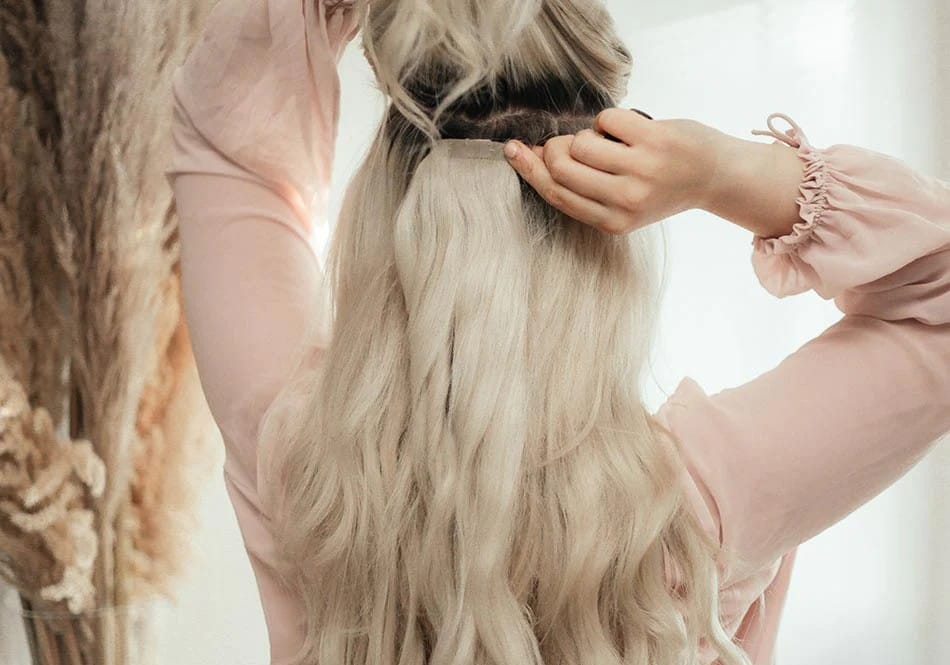 Using-Hair-Extensions-Like-A-Professional-With-These-Hair-Hacks