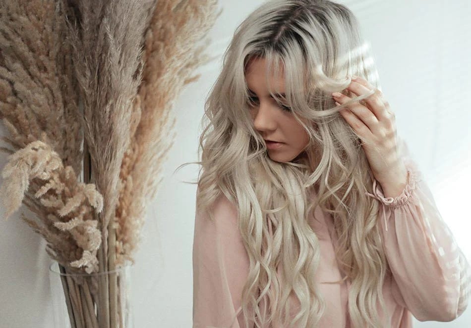 Using-Hair-Extensions-Like-A-Professional-With-These-Hair-Hacks